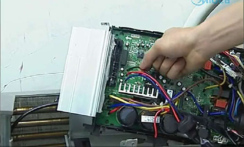 德惠美的空调电话是多少